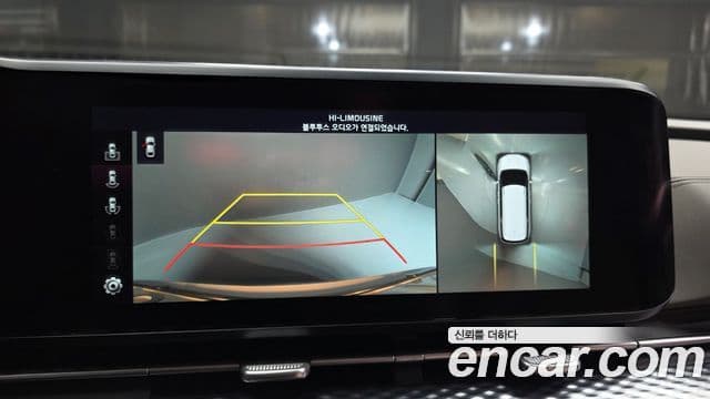 Kia Carnival 2021 — ფოტო 25/36