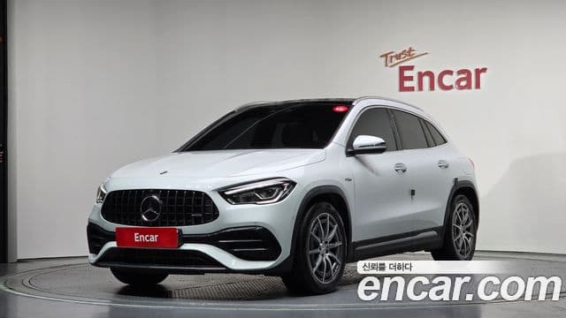 Mercedes-Benz GLA-Class 2022 — Şəkil 1/20