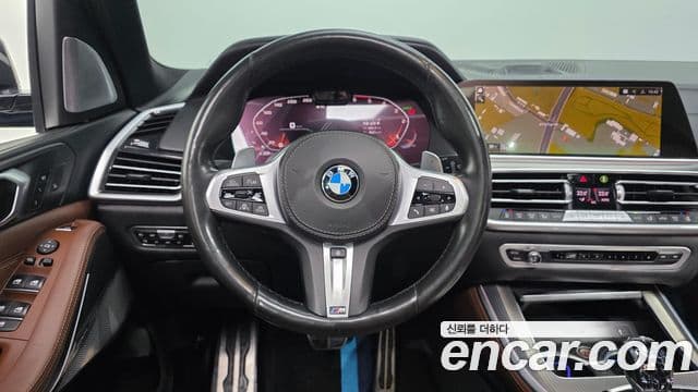 BMW X5 2020 — ფოტო 14/20