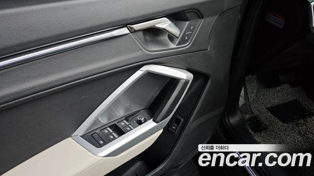 Audi Q3 2023 — ფოტო 8/20