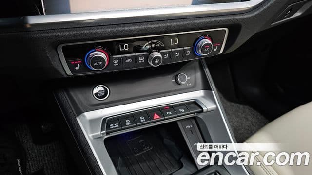 Audi Q3 2023 — ფოტო 18/20