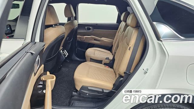Kia Sorento 2023 — Şəkil 11/20