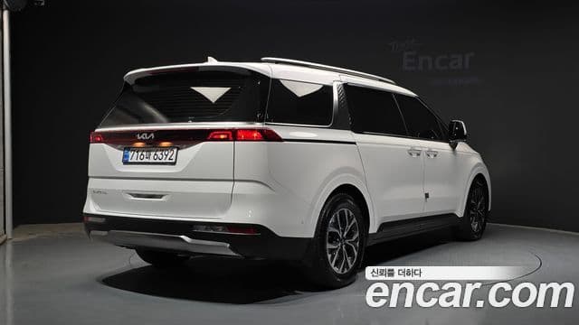 Kia Carnival 2023 — Şəkil 2/20