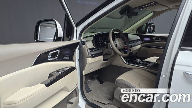 Kia Carnival 2023 — Şəkil 10/20