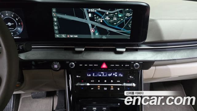 Kia Carnival 2023 — Şəkil 14/20