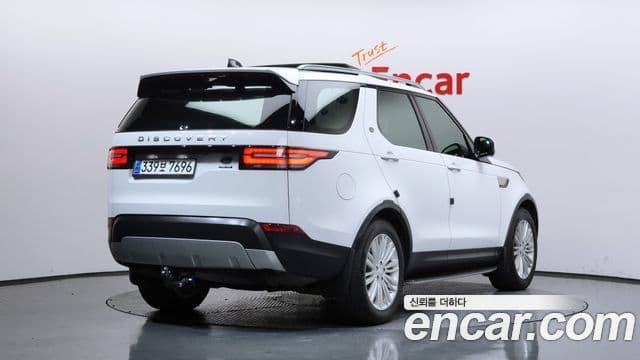 Land Rover Discovery 5 2018 — ფოტო 2/20