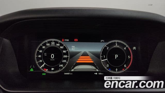 Land Rover Discovery 5 2018 — Şəkil 6/38
