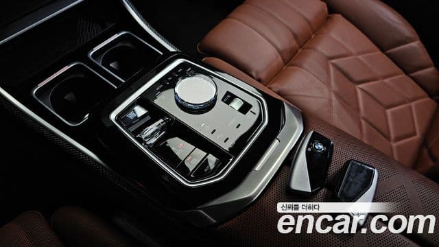 BMW 7 Series 2024 — ფოტო 9/20