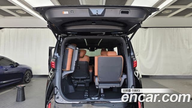 Toyota Alphard 2024 — ფოტო 17/20