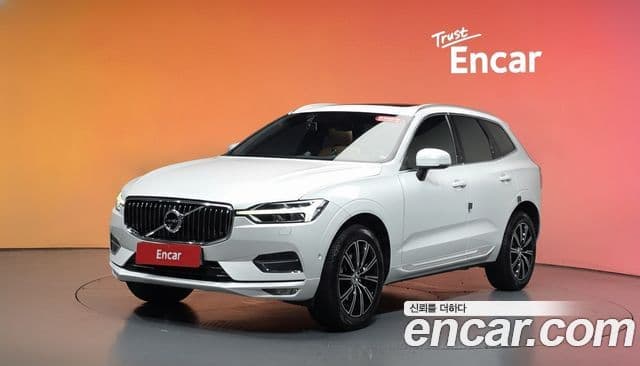 Volvo XC60 2018 — Фото 1/20