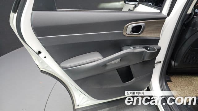 Kia Sorento 2022 — Photo 25/31