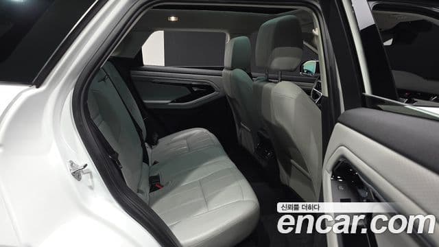 Land Rover Range Rover Evoque 2021 — Photo 24/34