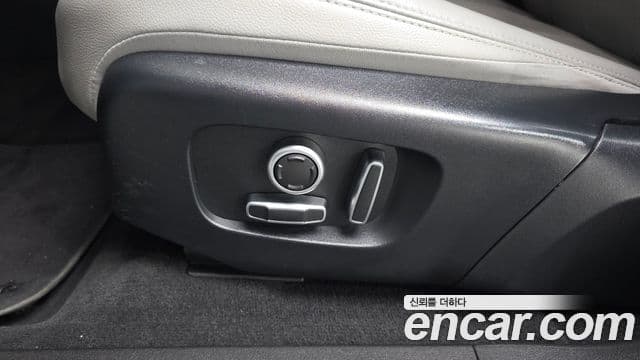 Land Rover Range Rover Evoque 2021 — Photo 27/34