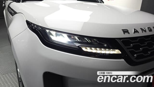 Land Rover Range Rover Evoque 2021 — Photo 30/34