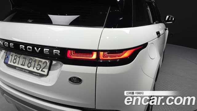 Land Rover Range Rover Evoque 2021 — Photo 31/34