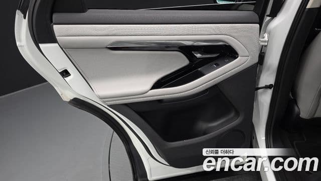 Land Rover Range Rover Evoque 2021 — Photo 26/34