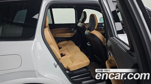 Volvo XC90 2023 — Şəkil 12/20