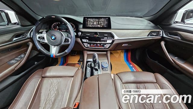 BMW 5 Series 2020 — ფოტო 7/20