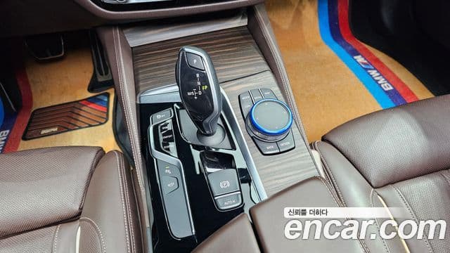 BMW 5 Series 2020 — ფოტო 9/20