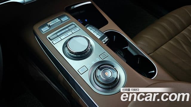 Genesis GV70 2024 — Şəkil 9/20