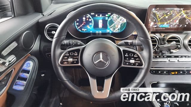 Mercedes-Benz GLC-Class 2022 — ფოტო 13/20