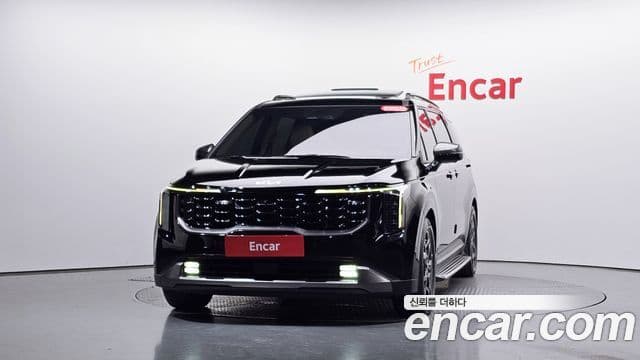Kia Carnival 2023 — Фото 3/20