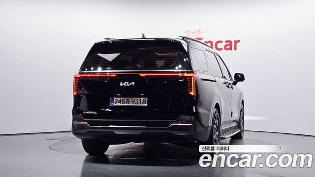 Kia Carnival 2023 — Фото 4/20