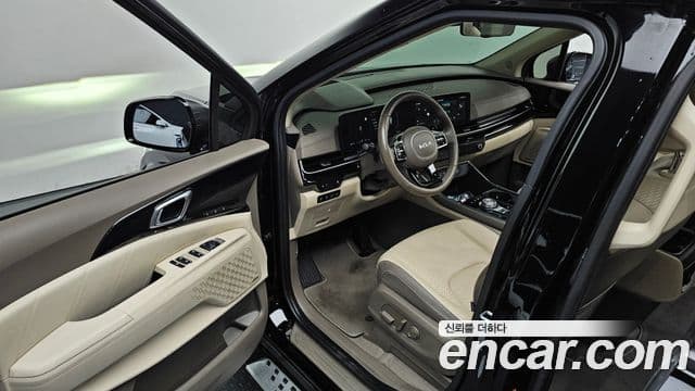 Kia Carnival 2023 — Фото 11/20