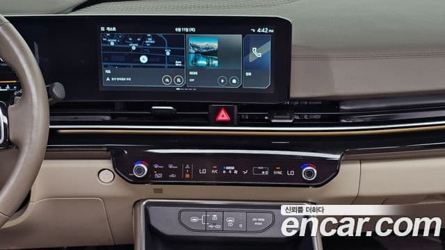 Kia Carnival 2023 — Фото 15/20