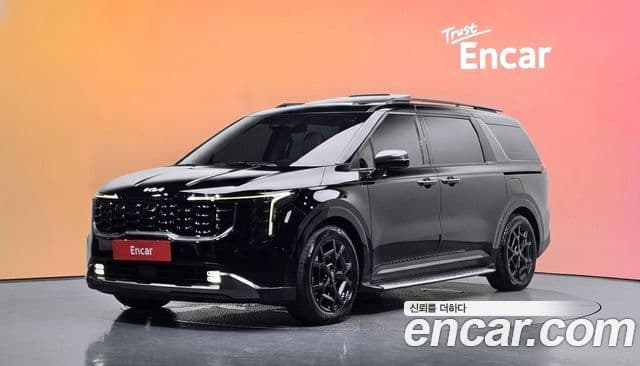 Kia Carnival 2023 — Фото 1/20