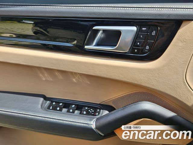 Porsche Cayenne 2020 — Şəkil 11/19