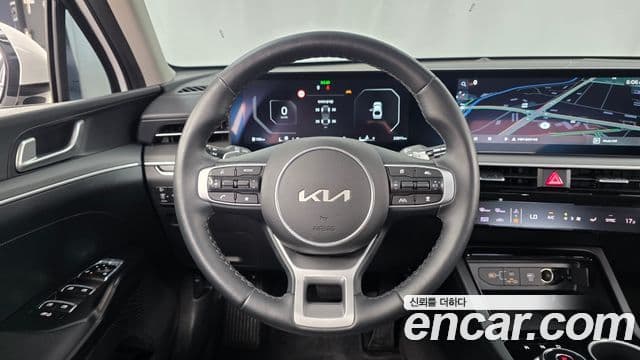 Kia K5 2025 — Şəkil 12/20