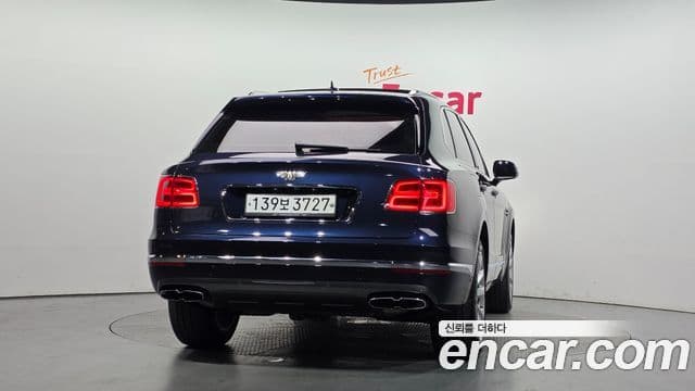 Bentley Bentayga 2019 — Şəkil 4/20