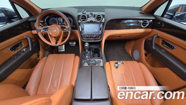 Bentley Bentayga 2019 — Şəkil 7/20