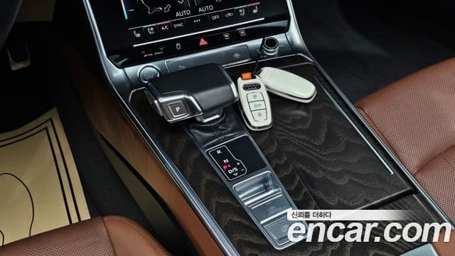 Audi A6 2020 — ფოტო 8/20