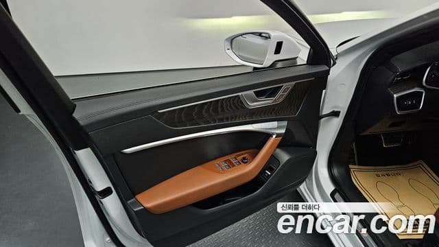 Audi A6 2020 — Photo 7/33