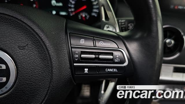 Kia Stinger 2019 — Şəkil 15/20