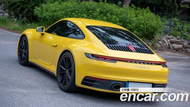 Porsche 911 2021 — Photo 17/20