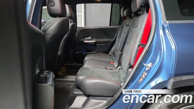 Mercedes-Benz GLB-Class 2021 — Фото 12/20