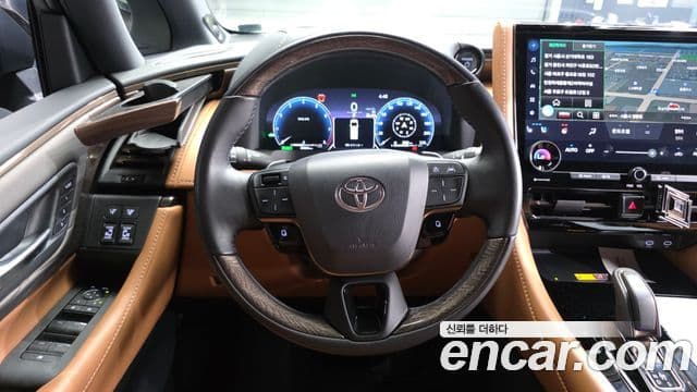 Toyota Alphard 2025 — Şəkil 1/20