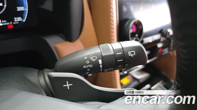 Toyota Alphard 2025 — Şəkil 15/20