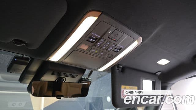 Toyota Alphard 2025 — Şəkil 17/20