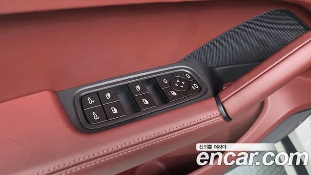 Porsche Cayenne 2025 — Photo 15/34