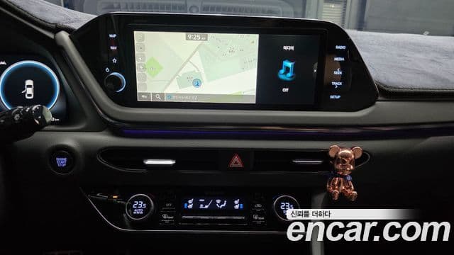 Hyundai Sonata Hybrid 2021 — ფოტო 9/33