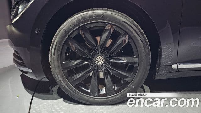 Volkswagen Arteon 2019 — Şəkil 5/20