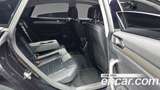 Volkswagen Arteon 2019 — Şəkil 11/20