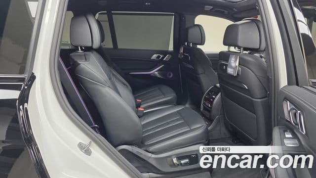 BMW X7 2025 — Şəkil 11/20