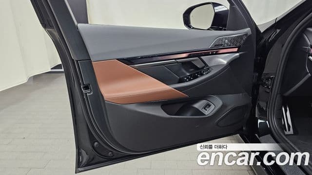 BMW 5 Series 2025 — Photo 11/32