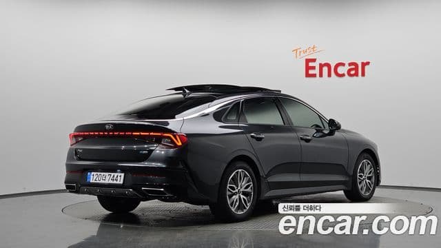 Kia K5 2021 — Şəkil 2/20