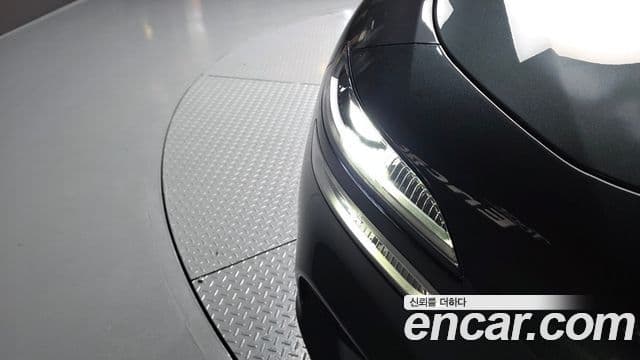Genesis G70 2021 — ფოტო 28/30
